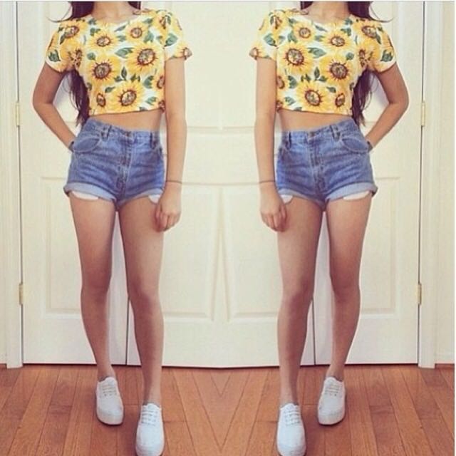 Sunflower Floral Crop Top, Women's Fashion, Tops, Sleeveless on Carousell