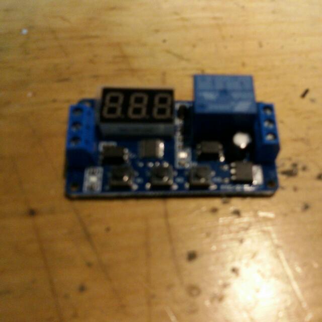 12 Volts Cyclic Timer (Category: Electrical, Adaptors & Sockets) located in Singapore. Submitted by ianfrancis (Listing ID 77303239, Image 1). Description: .