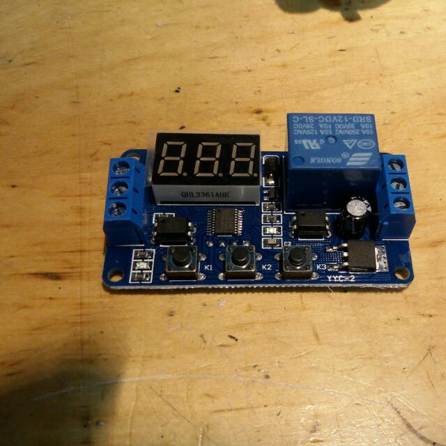 12 Volts Cyclic Timer (Category: Electrical, Adaptors & Sockets) located in Singapore. Submitted by ianfrancis (Listing ID 77303239, Image 2). Description: .