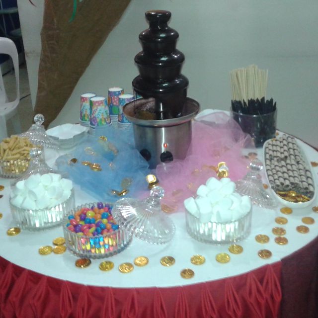 Chocolate Fountain For Rent, Everything Else, Looking For on Carousell