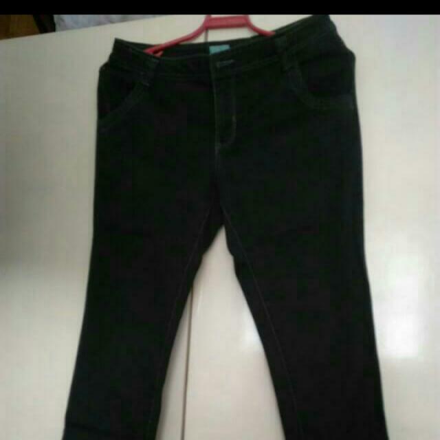 crissa pants size 31 (Category: Other Bottoms) located in Manila. Submitted by theyard13 (Listing ID 77327853, Image 1). Description: .