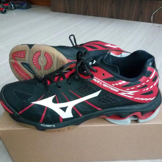 Mizuno wave lightning z court shoes clearance