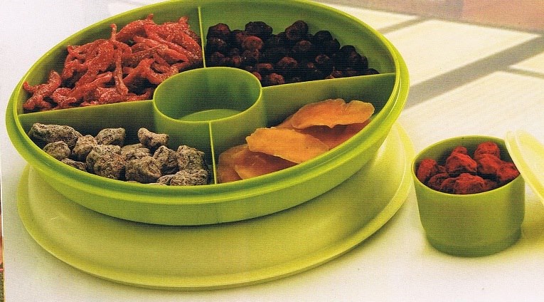 Tupperware Serving Center Hijau Cuci Gudang Hancurkan Harga