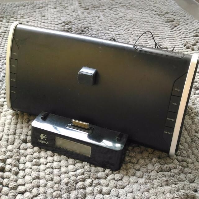 logitech speaker iphone 4