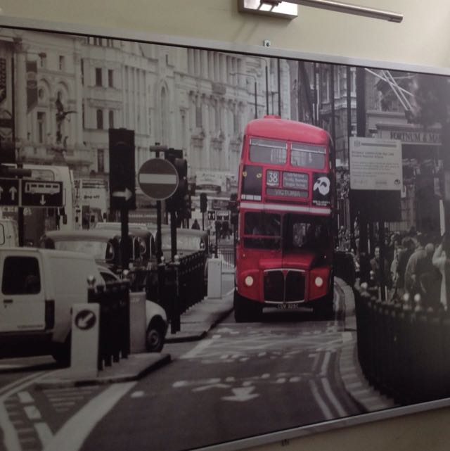 Poster - Beautiful, Unique Classic Framed Bus Picture, Furniture & Home Living, Home Decor, Frames & Pictures Carousell