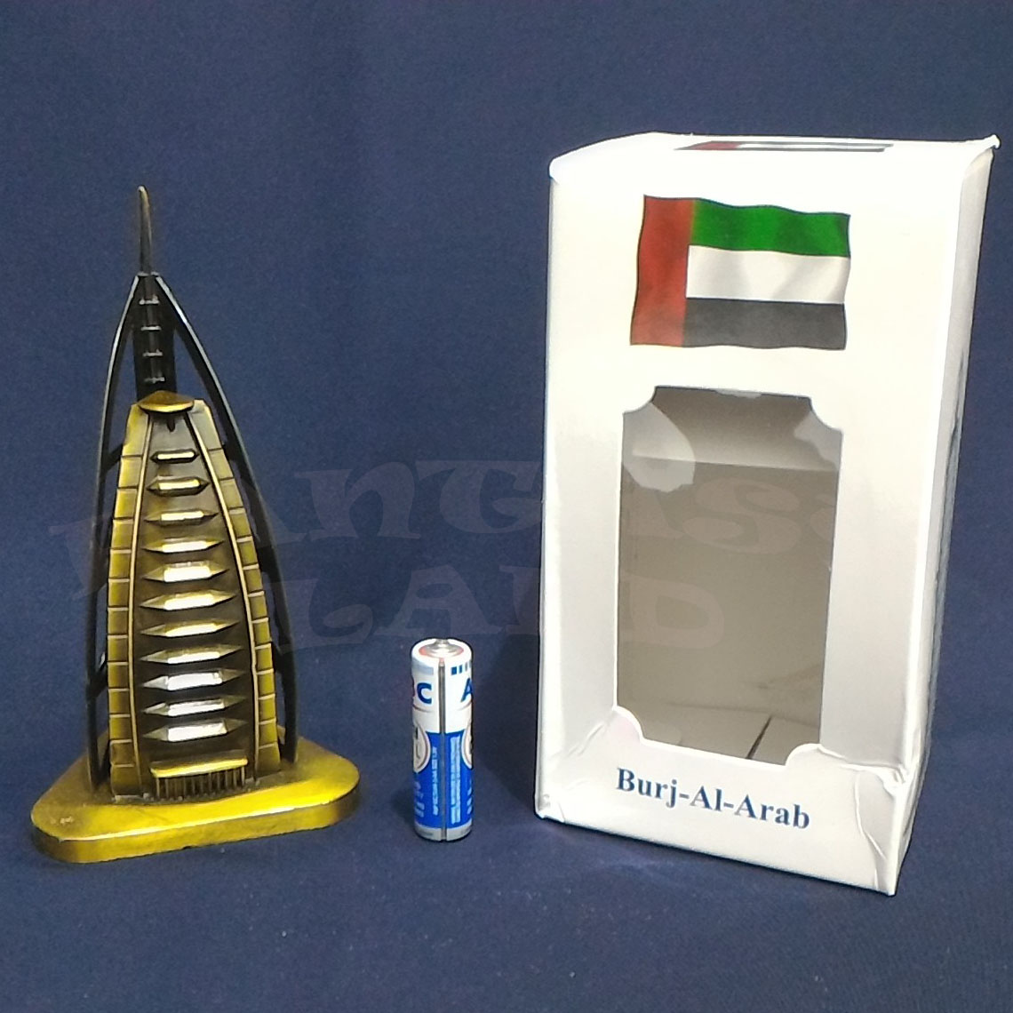 Pajangan Miniatur Menara Burj Al Arab Dubai Hotel UAE Tower Khalifa M