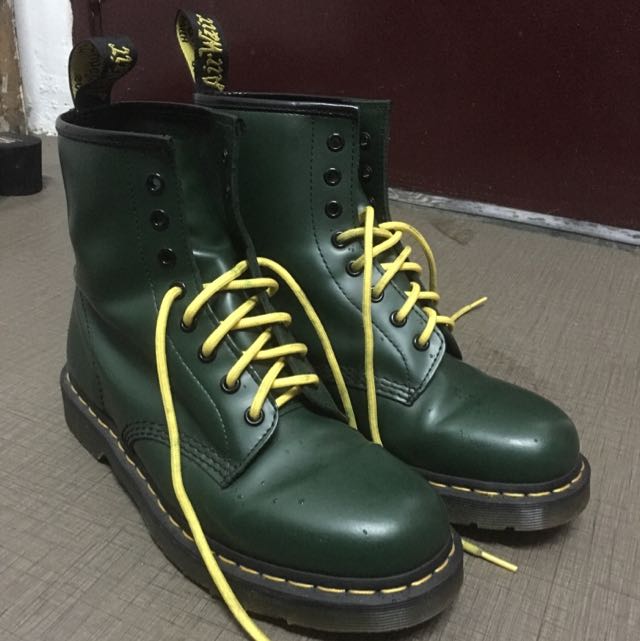 16 hole dr martens best sale