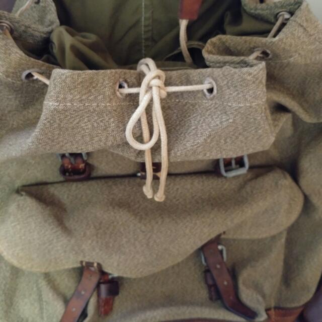 Vintage Swiss army backpack salt and pepper, Men's Fashion, Bags, Belt
