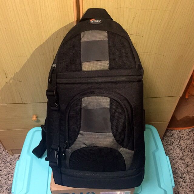 lowepro slingshot 200