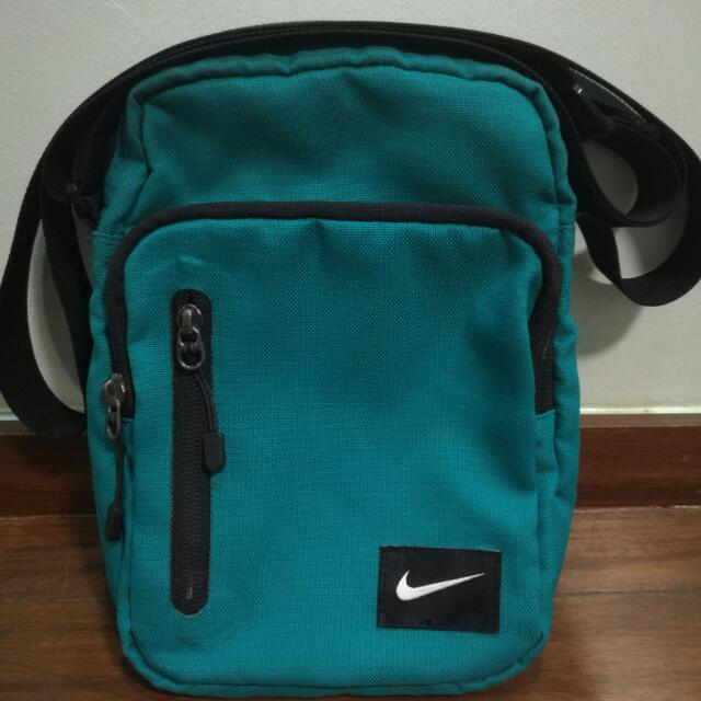 nike sling bag blue