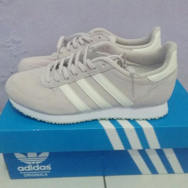 Sepatu Adidas ZX Racer Woman