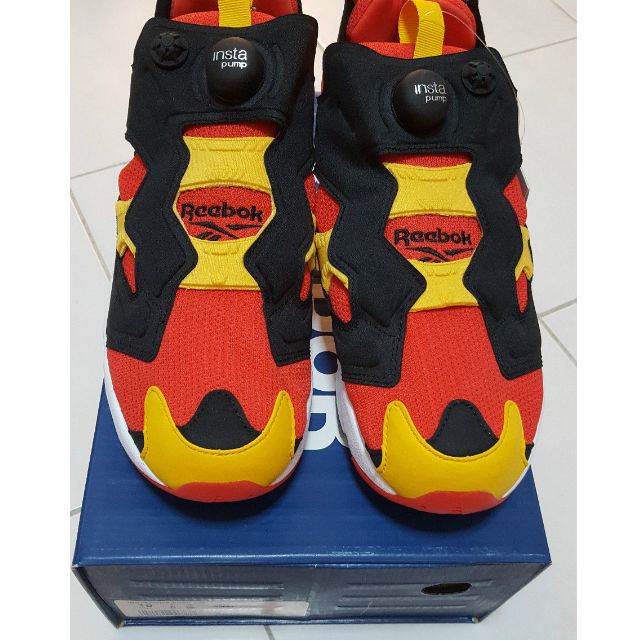 REEBOK INSTA PUMP FURY HONG KONG HANDOVER M40932