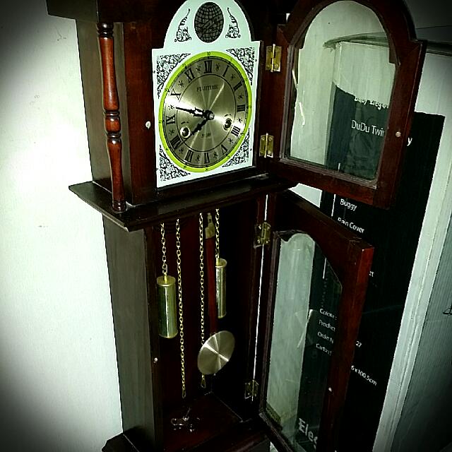 Wind Up Grandfather's Clock, Furniture & Home Living, Home Decor, Other