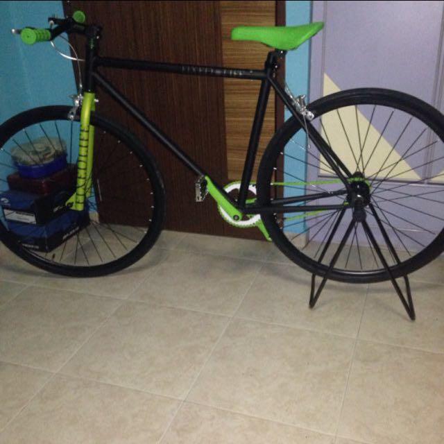 basic airwalk fixie