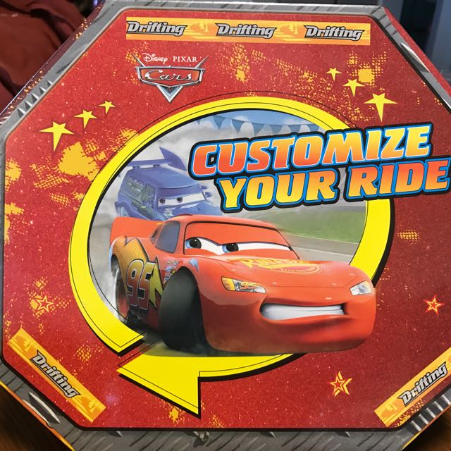 Lightning McQueen Book And Playset, Hobbies & Toys, Toys & Games on  Carousell