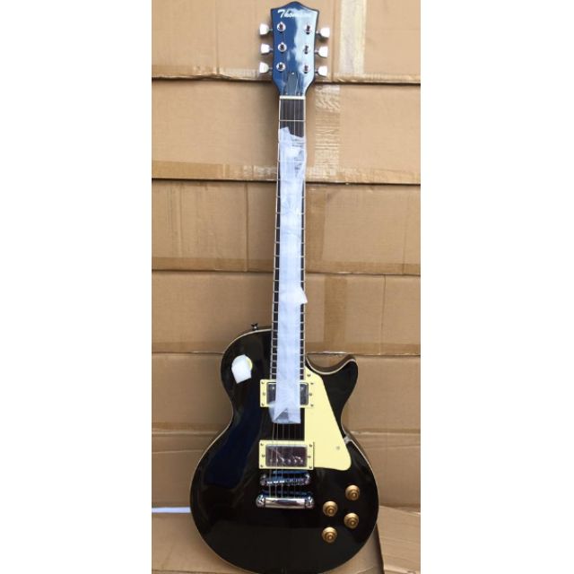 Thomson Les Paul Electric Guitar (Black) (Category: Musical Instruments) located in Manila. Submitted by sportshubb (Listing ID 78246329, Image 3). Description: .