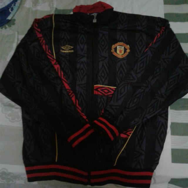 Manchester United Football Tracksuit 1995 Vintage Just For Viewing Sports Sports Apparel On Carousell