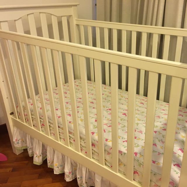 Boori king parrot bassinet hotsell