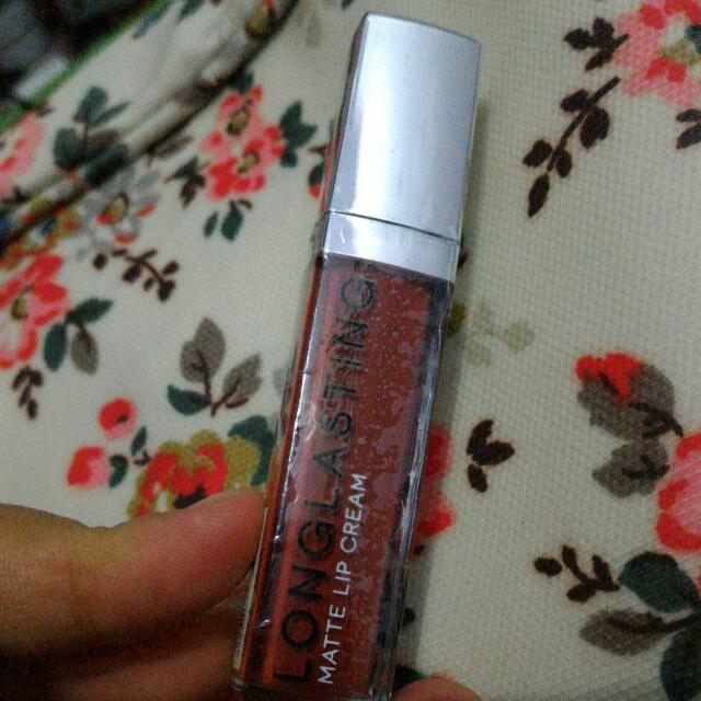 lipstik longlasting