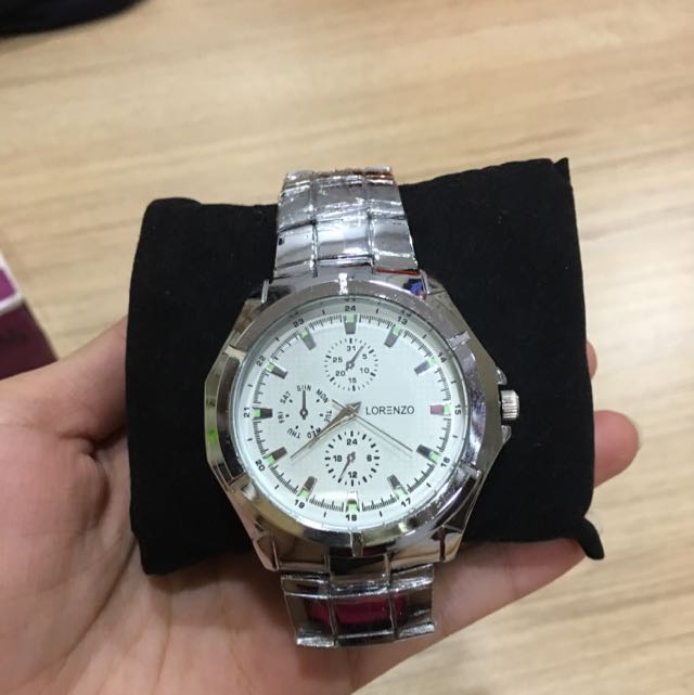 Lorenzo watch cheap