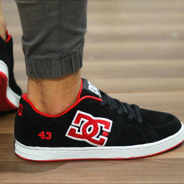 Promo Sepatu Dc Skate Casual Fesyen Pria Sepatu Di Carousell