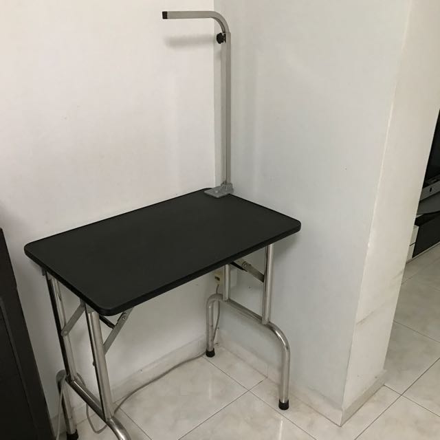 Grooming tables for outlet sale used