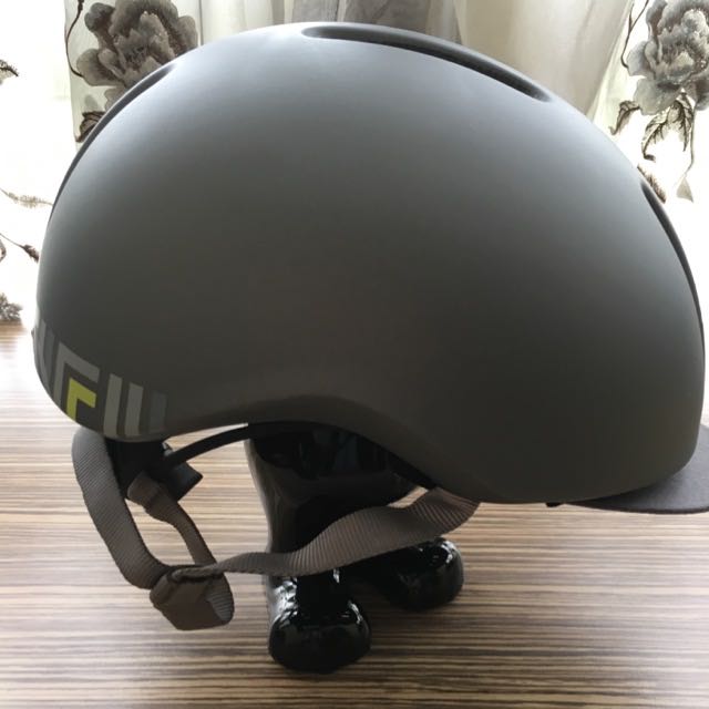 Giro reverb helmet 2025