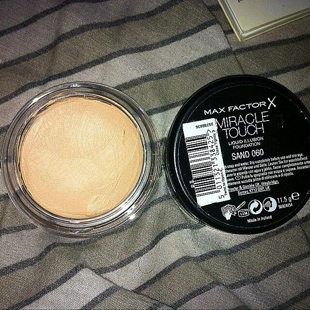 max factor miracle touch sand