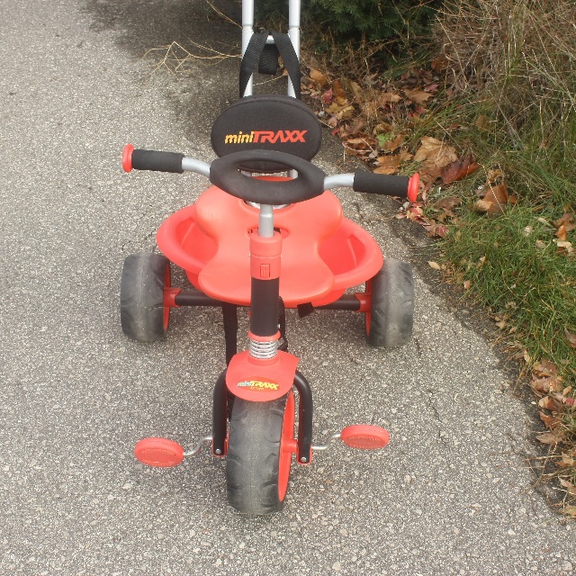 Mini traxx tricycle hotsell