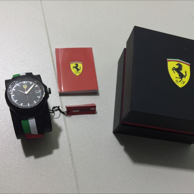 Scuderia ferrari pit crew store watch