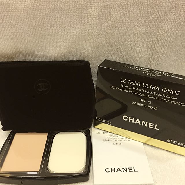 Chanel Le Teint Ultra Tenue Ultrawear Flawless Compact Foundation