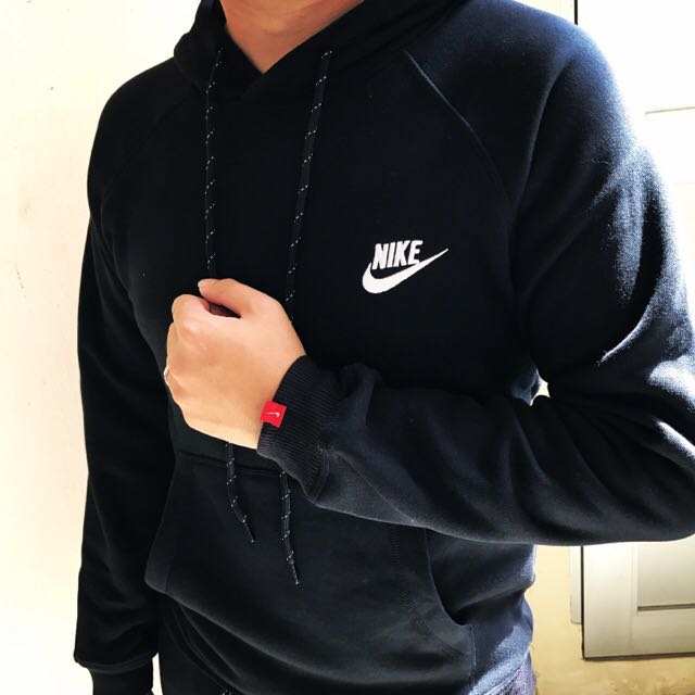 florero playa temerario Inspired Nike AW77 Hoodie with Arm Pocket Setby, Men's Fashion, Tops &  Sets, Sleep and Loungewear on Carousell
