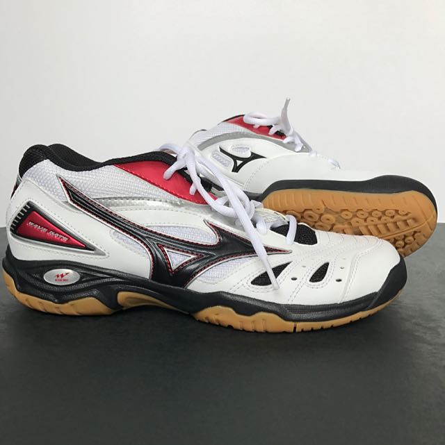mizuno badminton shoes hong kong
