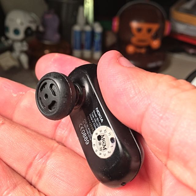 Bh 102 hotsell bluetooth headset