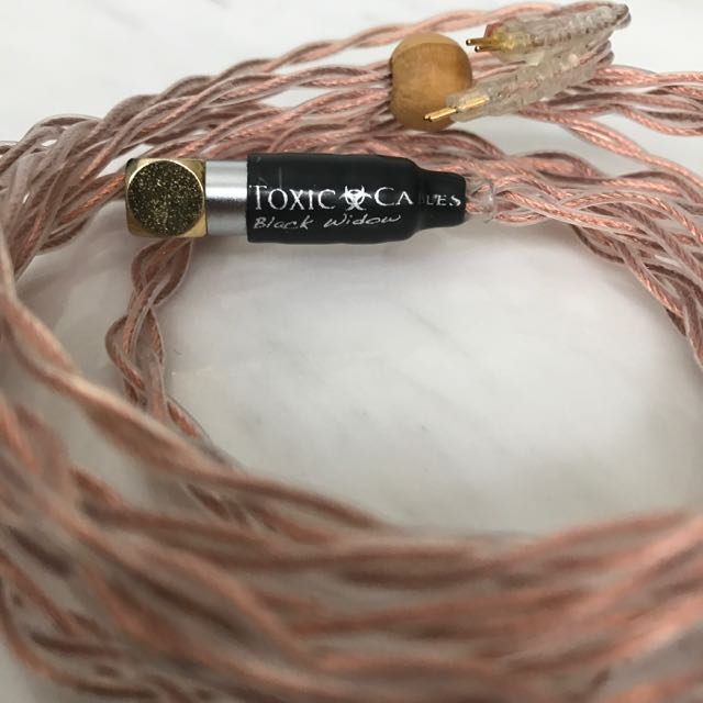 Toxic Cables Black Widow 2 Pin Iem Cable, Audio, Portable Audio