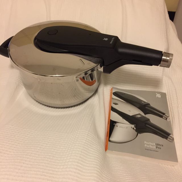 WMF Perfect Pro Pressure Cooker 4.5 Liters, TV & Home Appliances