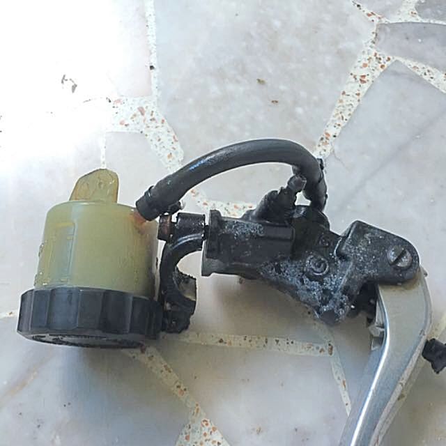 yamaha r6 brake fluid type