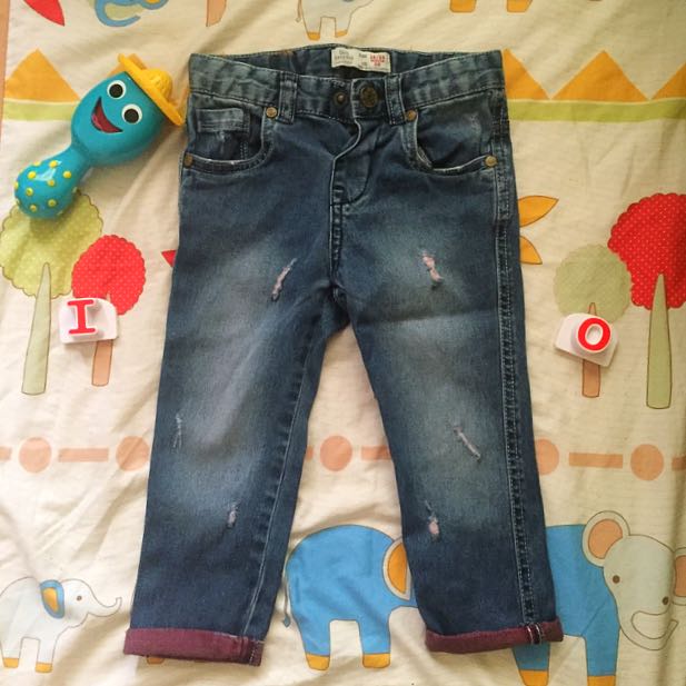 Zara Baby Boy Distress Pants (Category: Babies & Kids Fashion) located in Manila. Submitted by anavi_ (Listing ID 78845982, Image 1). Description: .