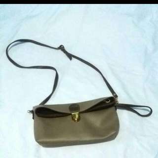 Slingbag By Femme