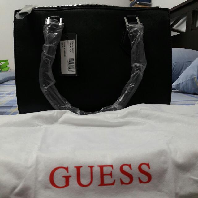 Black Guess Los Angeles 1981 Bag, Women's Fashion, Bags u0026 Wallets,  Cross-body Bags on Carousell