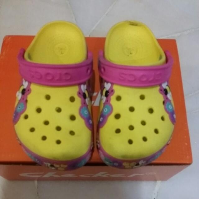 black crocs size 10