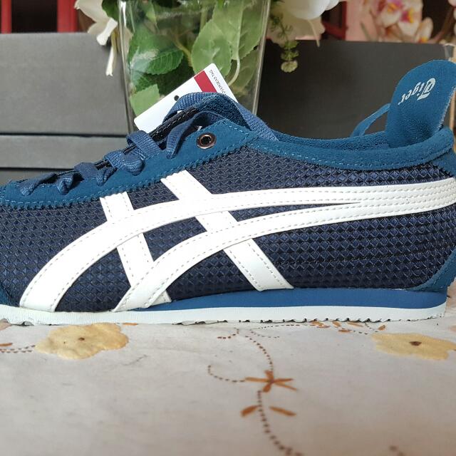 Onitsuka Tiger Mexico 66 Poseidon White Textile Fesyen Pria Sepatu di Carousell