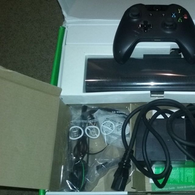 Xbox One With Kinect And 2 Games, Video Gaming, Video Game Consoles