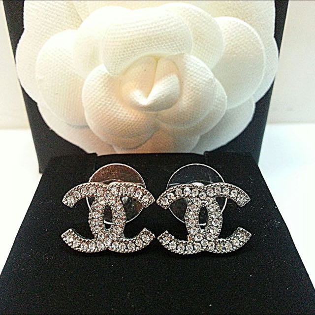 Chanel CC earrings, Luxury, Accessories on Carousell