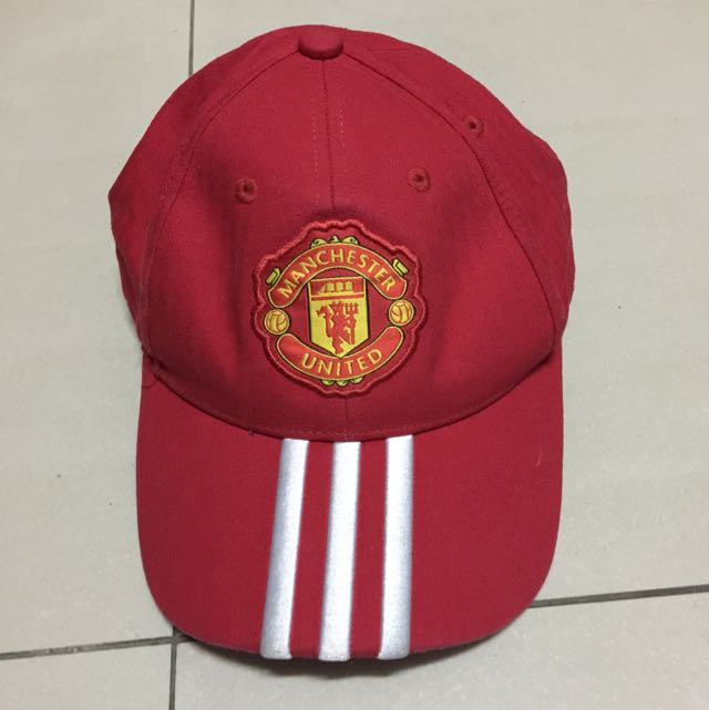 Manchester United Cap, Men's Fashion, Watches & Accessories, Caps