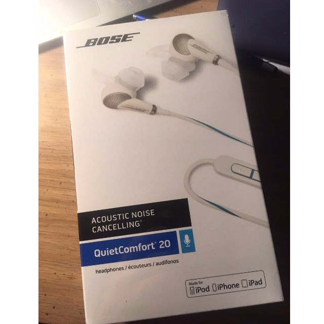 NEW, UNOPENED] BOSE QC 20 (Quietcomfort 20) Noise Cancelling Ear 