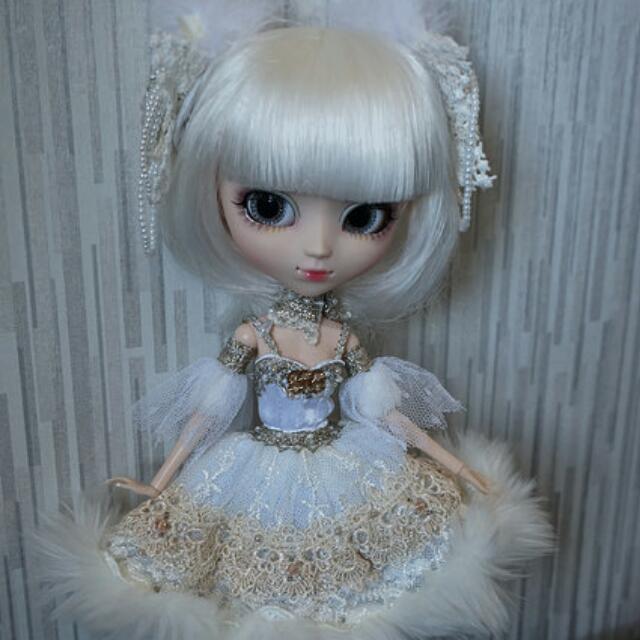 Pullip Pere Noel 2012 Christmas Limited Edition Ballerina Dancer Toys Games Bricks Figurines On Carousell