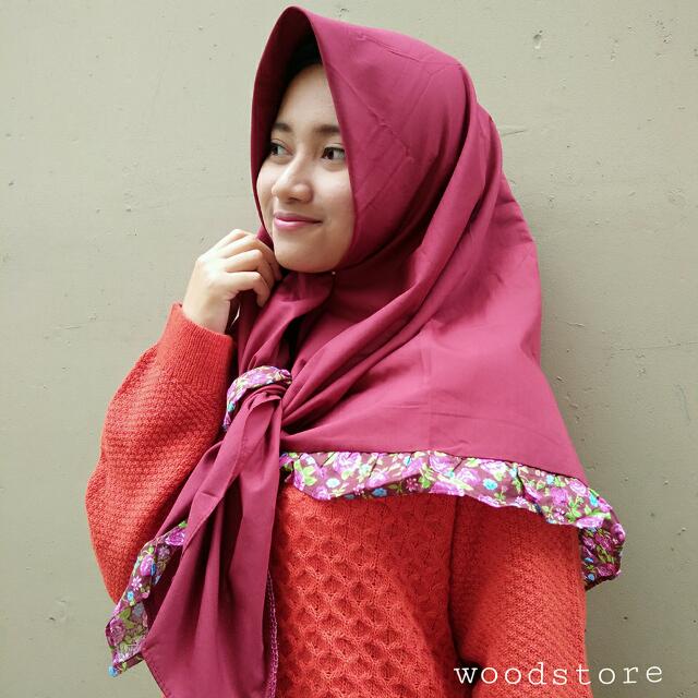Square Renda Floral Hijab Segiempat Jilbab Segi4 Kerudung