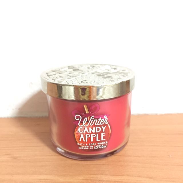 Pending Brand New Bath Body Works Mini Candle 36g Winter Candy