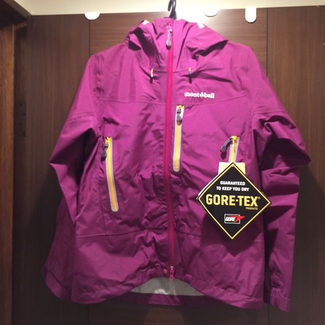 日本mont Bell Gore Tex 紫色單件式外套 她的時尚 外套在旋轉拍賣
